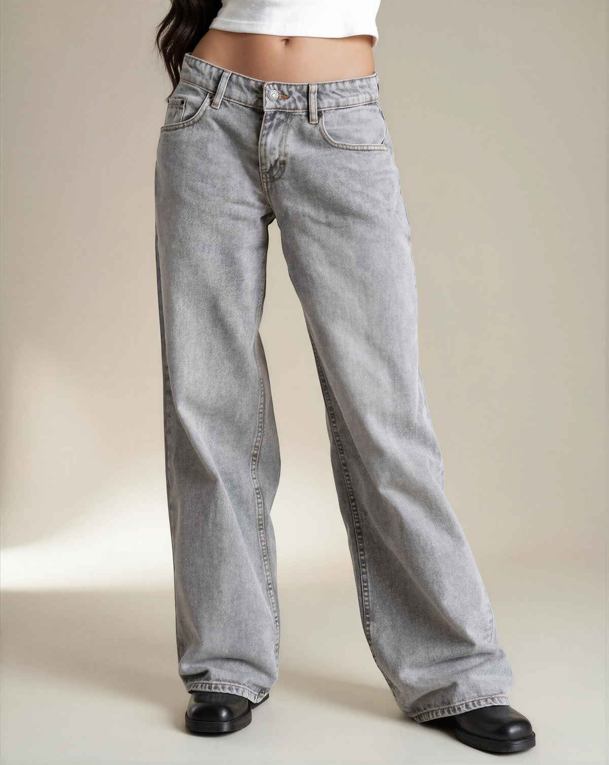 LOW RISE JEANS