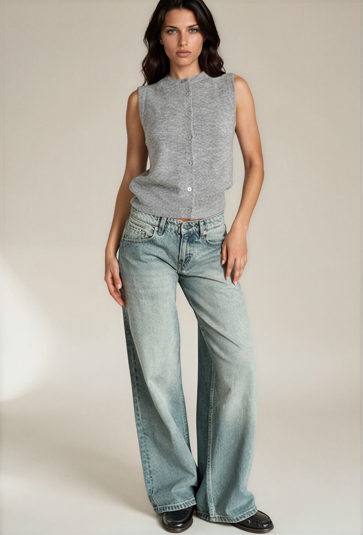 LOW RISE JEANS